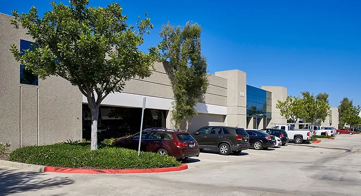 Successful Case in May 2016: 8,000 Sq. Ft. Warehouse Successfully Leased (Commerce, CA)